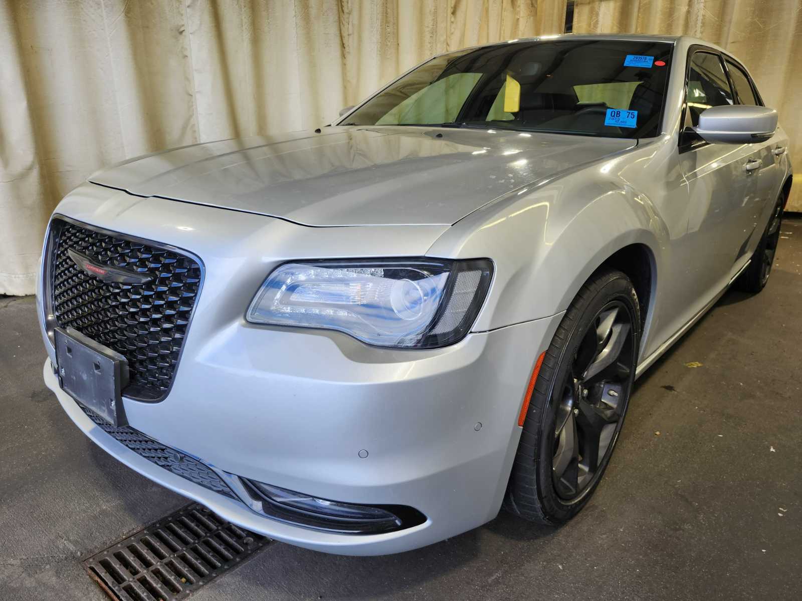 2023 Chrysler 300   RWD