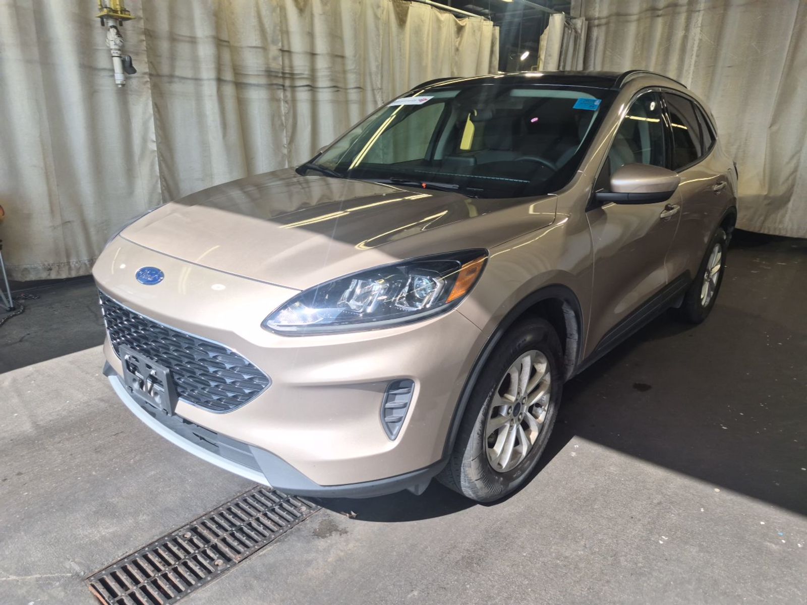 2020 Ford Escape  SE AWD
