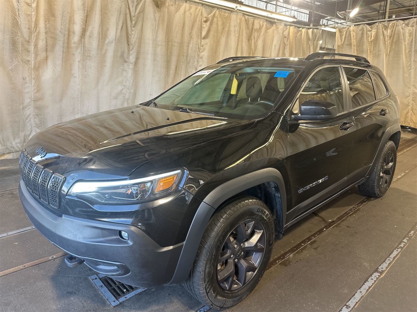 2020 Jeep Cherokee   AWD