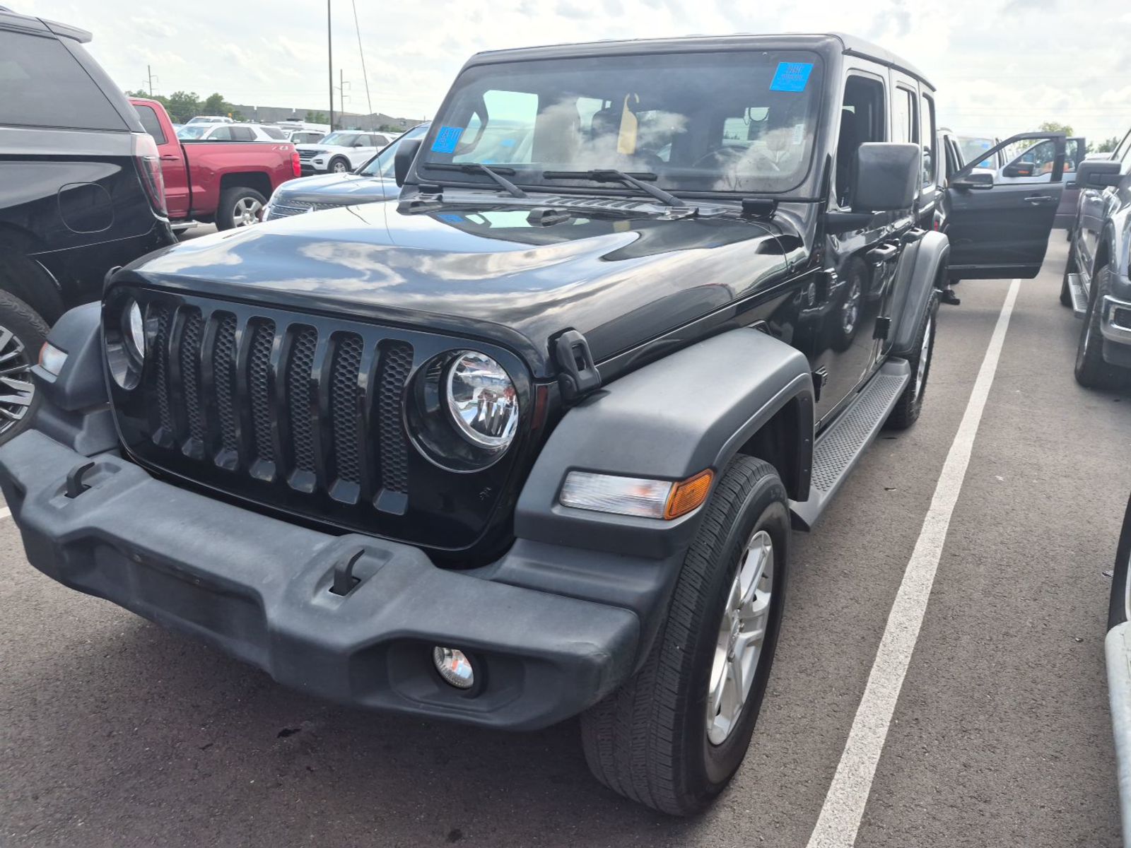 2023 Jeep Wrangler   AWD