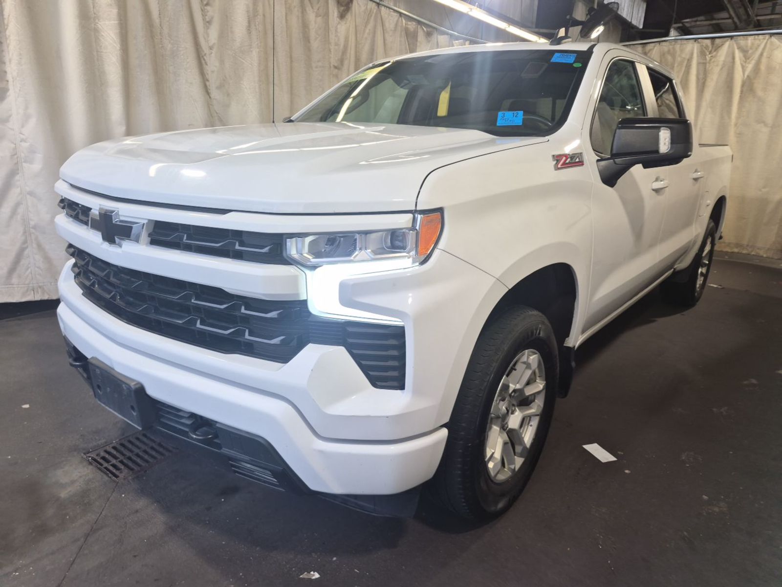 2022 Chevrolet Silverado 1500  RST AWD