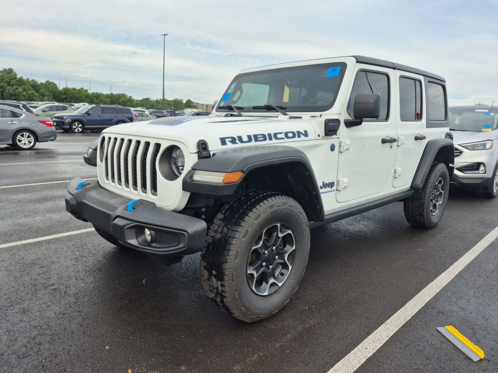2023 Jeep Wrangler   AWD
