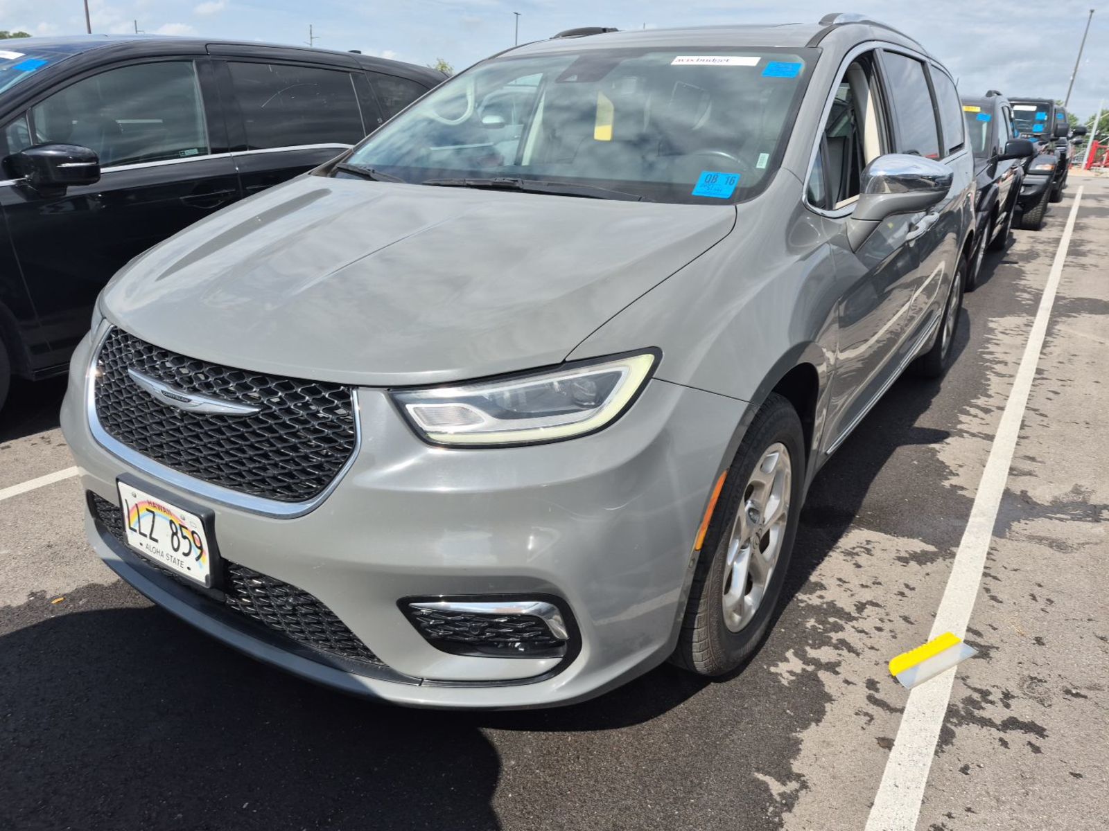 2021 Chrysler Pacifica  Limited AWD
