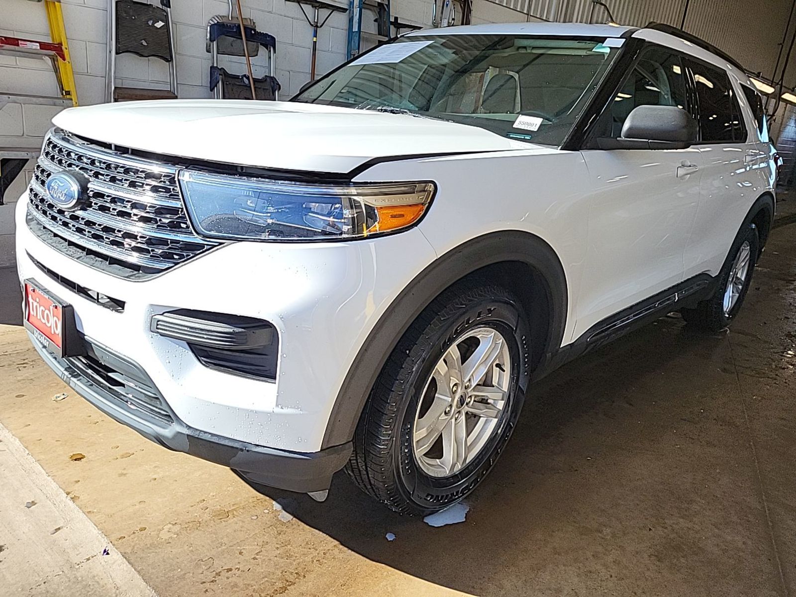 2023 Ford Explorer  XLT RWD
