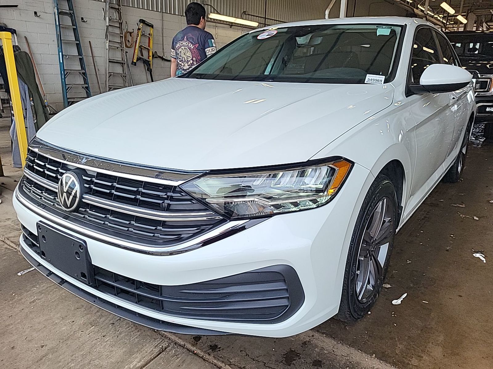 2023 Volkswagen Jetta  SE FWD