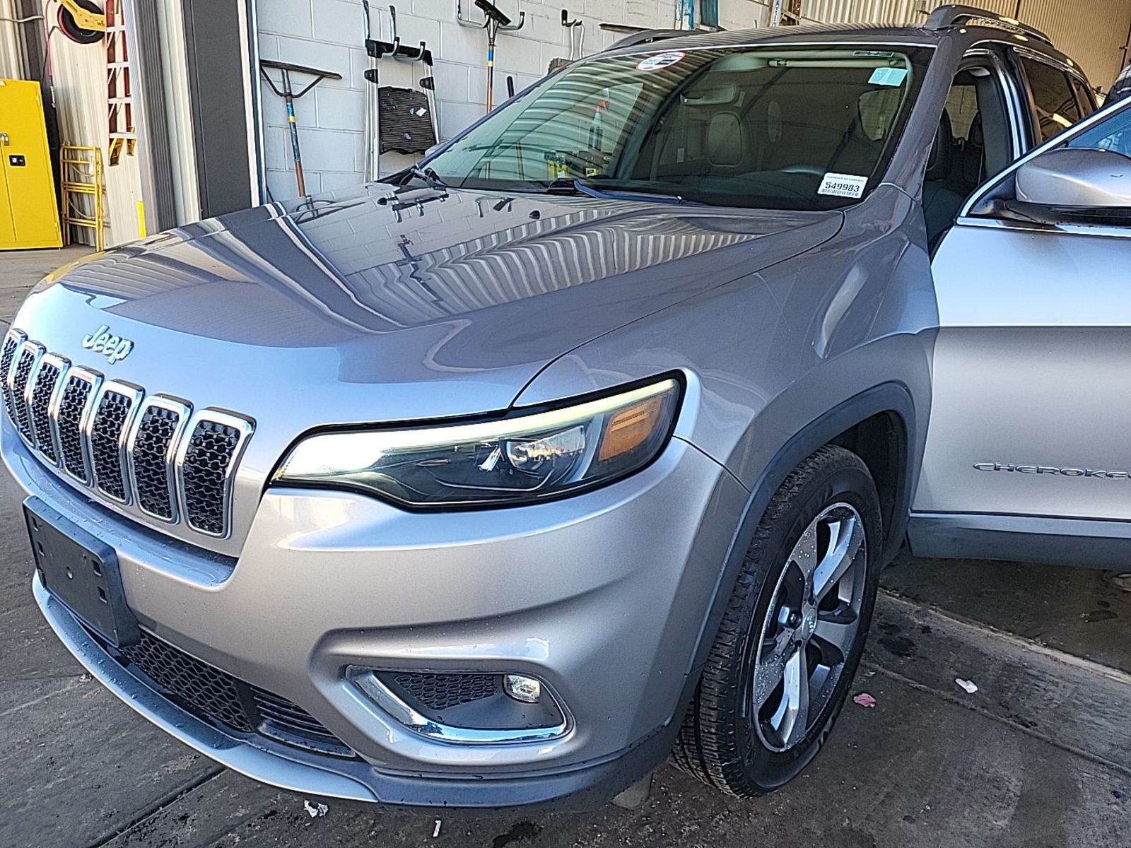 2019 Jeep Cherokee  Limited FWD
