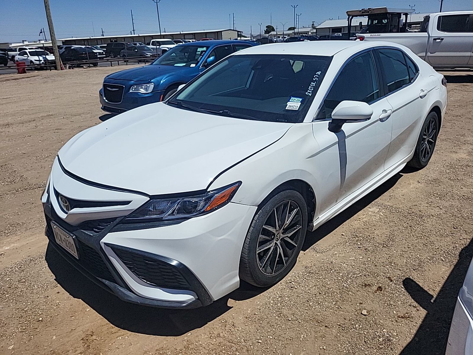 2022 Toyota Camry  SE FWD