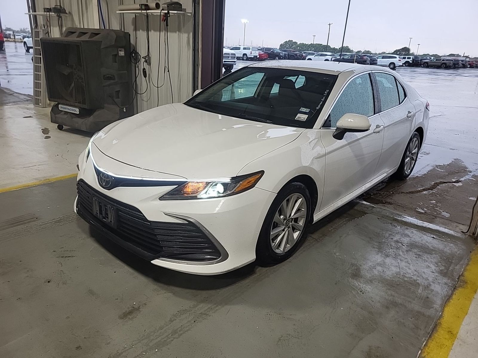 専用ページ☆ 2022 Toyota Camry LE FWD 93933 miles - купити Авто з сша Toyota у