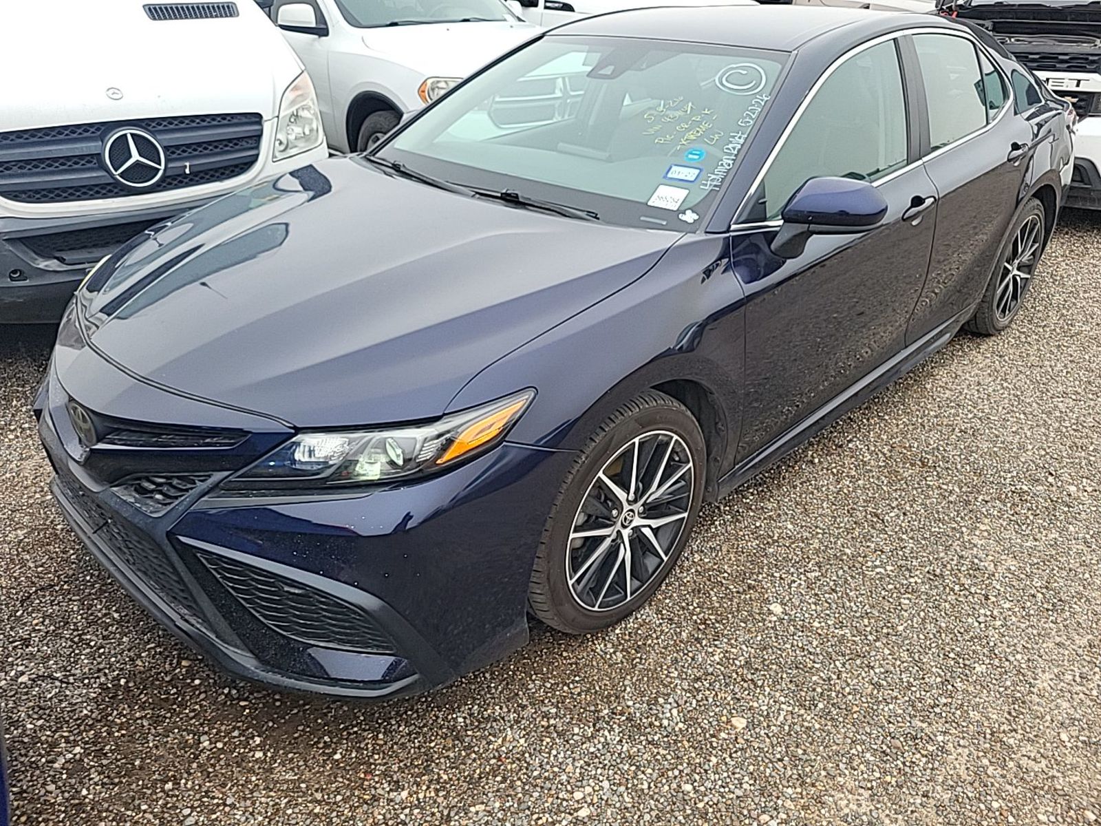 2021 Toyota Camry  SE FWD