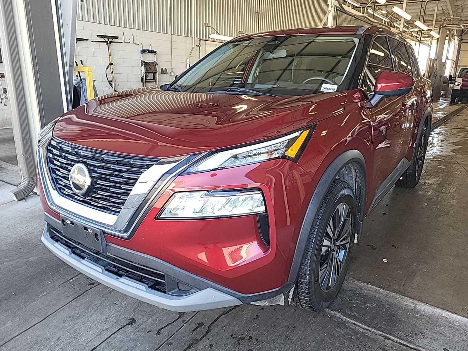2021 Nissan Rogue SV FWD