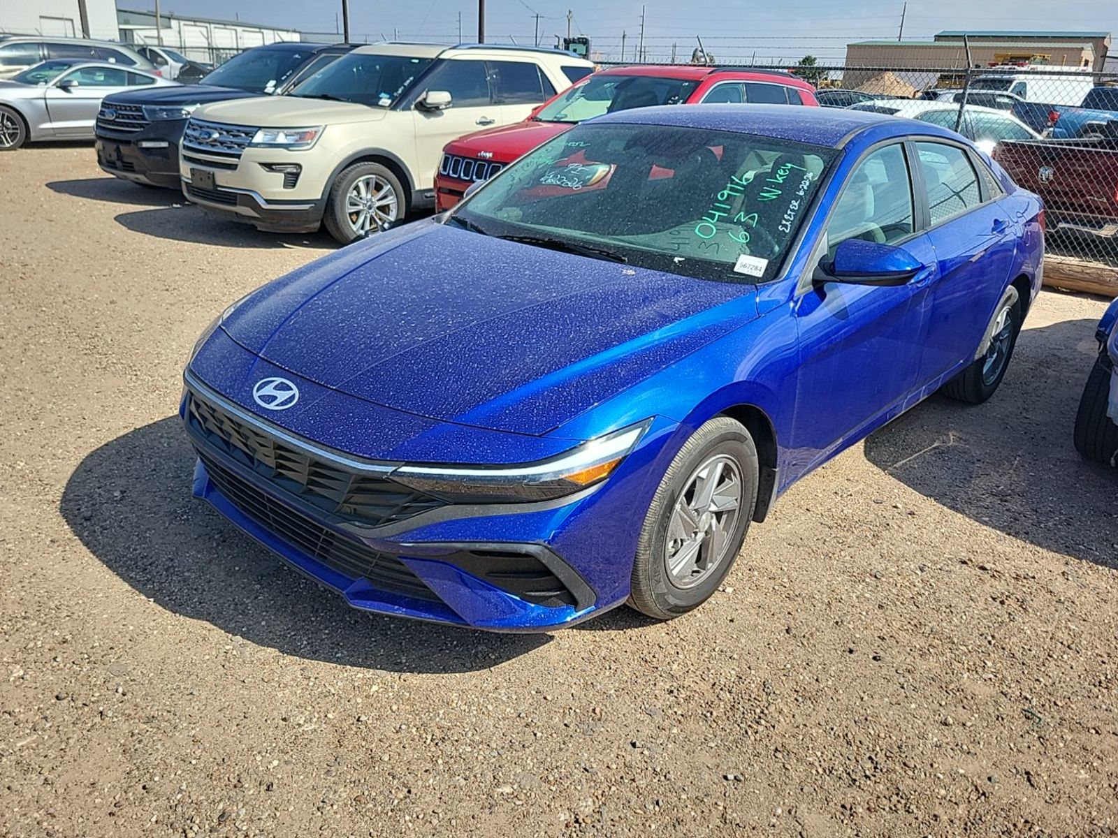 2025 Hyundai Elantra  SE FWD