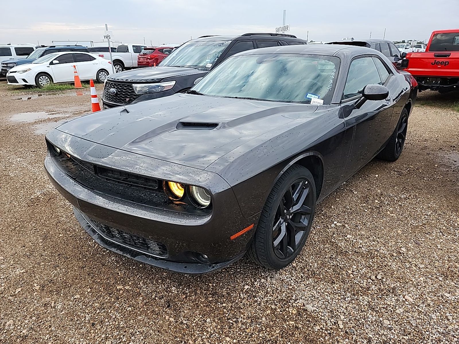 2022 Dodge Challenger  SXT RWD