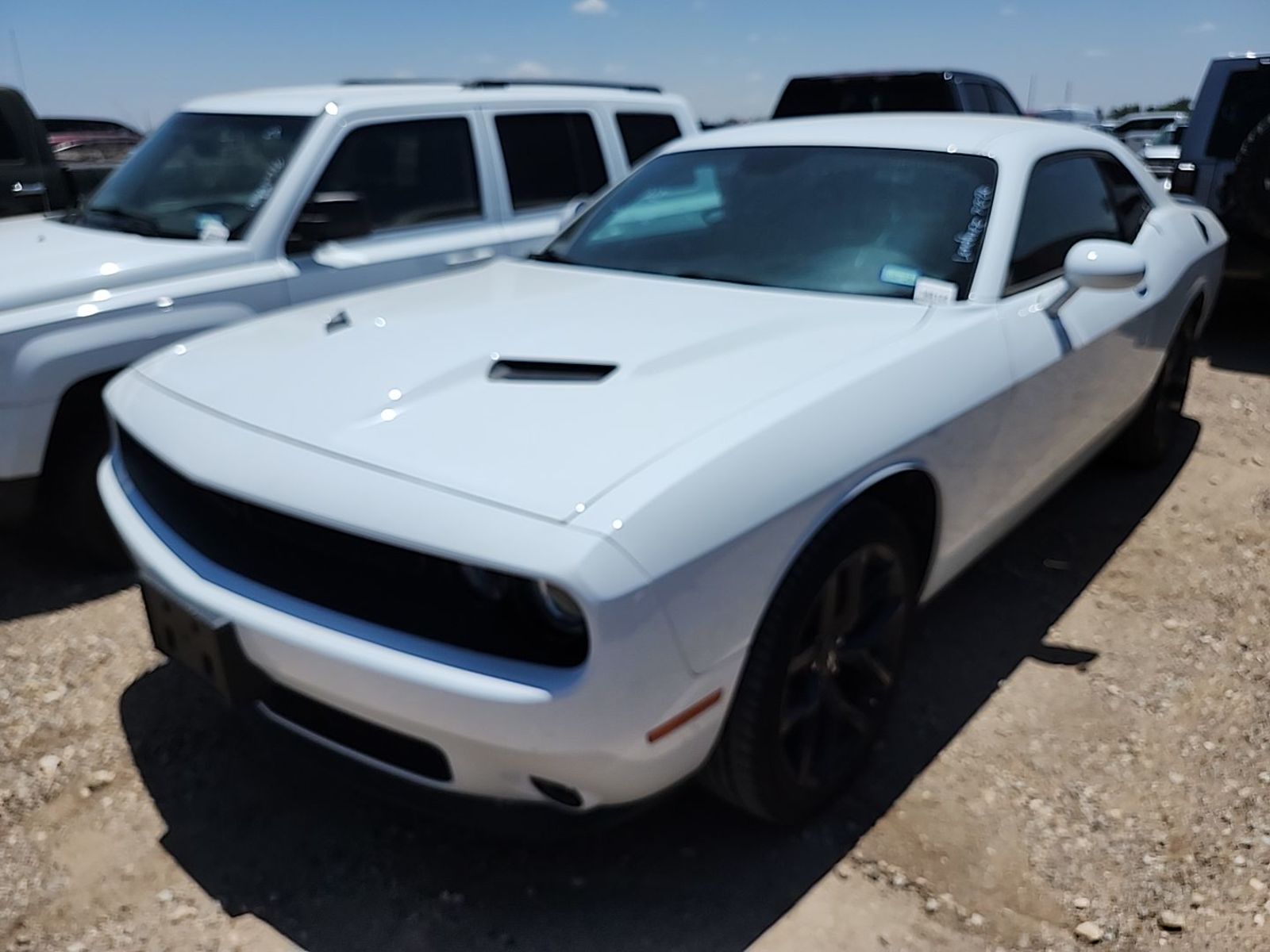 2022 Dodge Challenger  SXT RWD