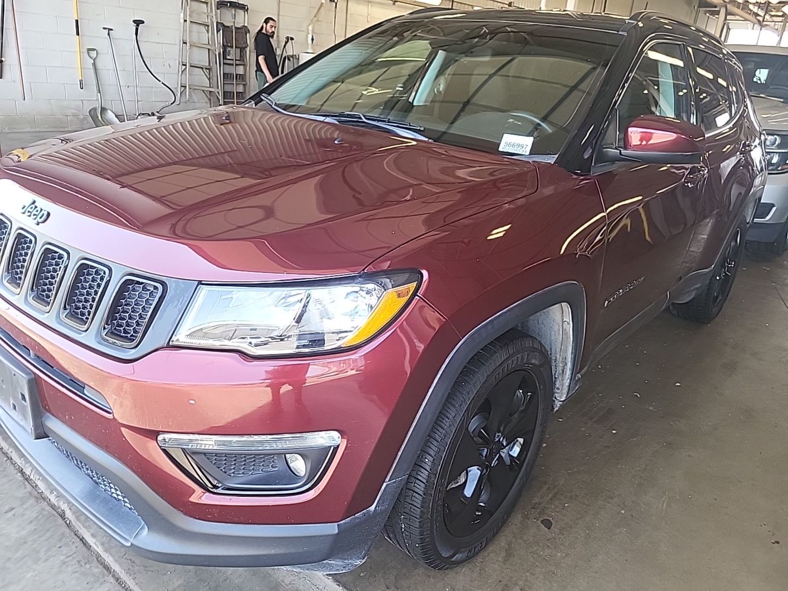2021 Jeep Compass   FWD