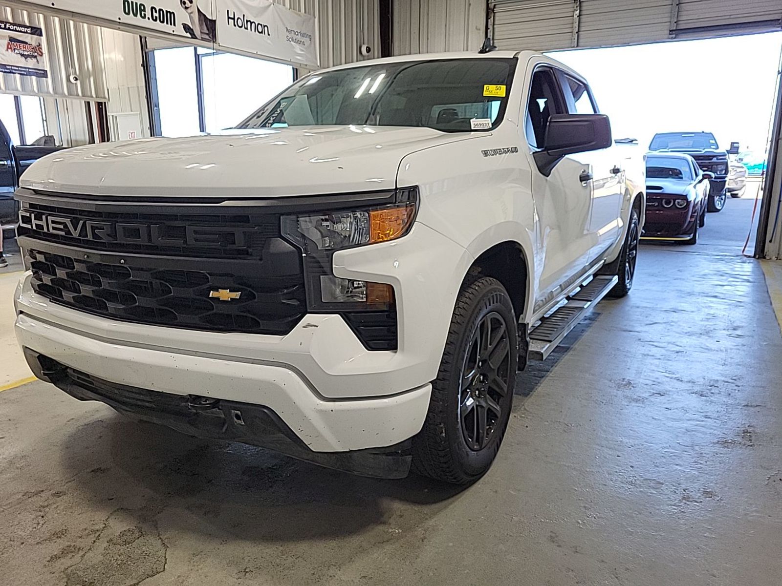 2024 Chevrolet Silverado 1500  Custom AWD