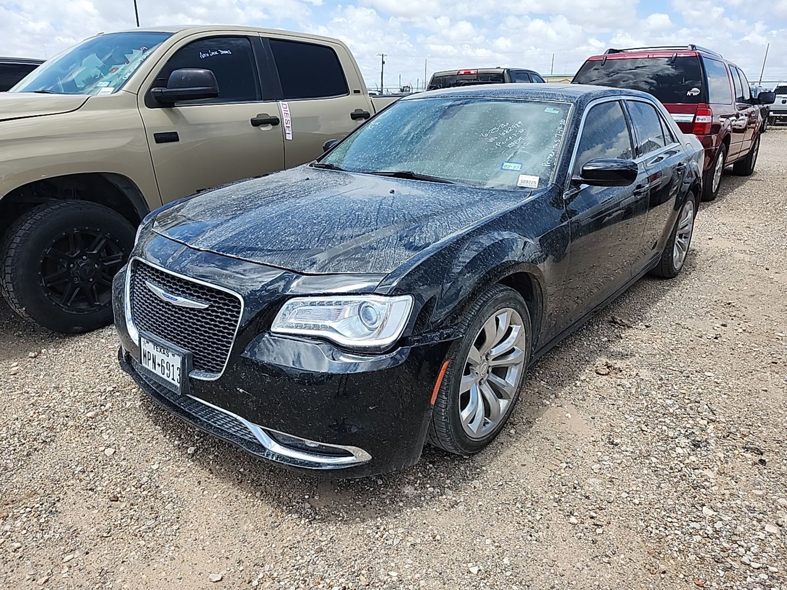 2019 Chrysler 300   RWD