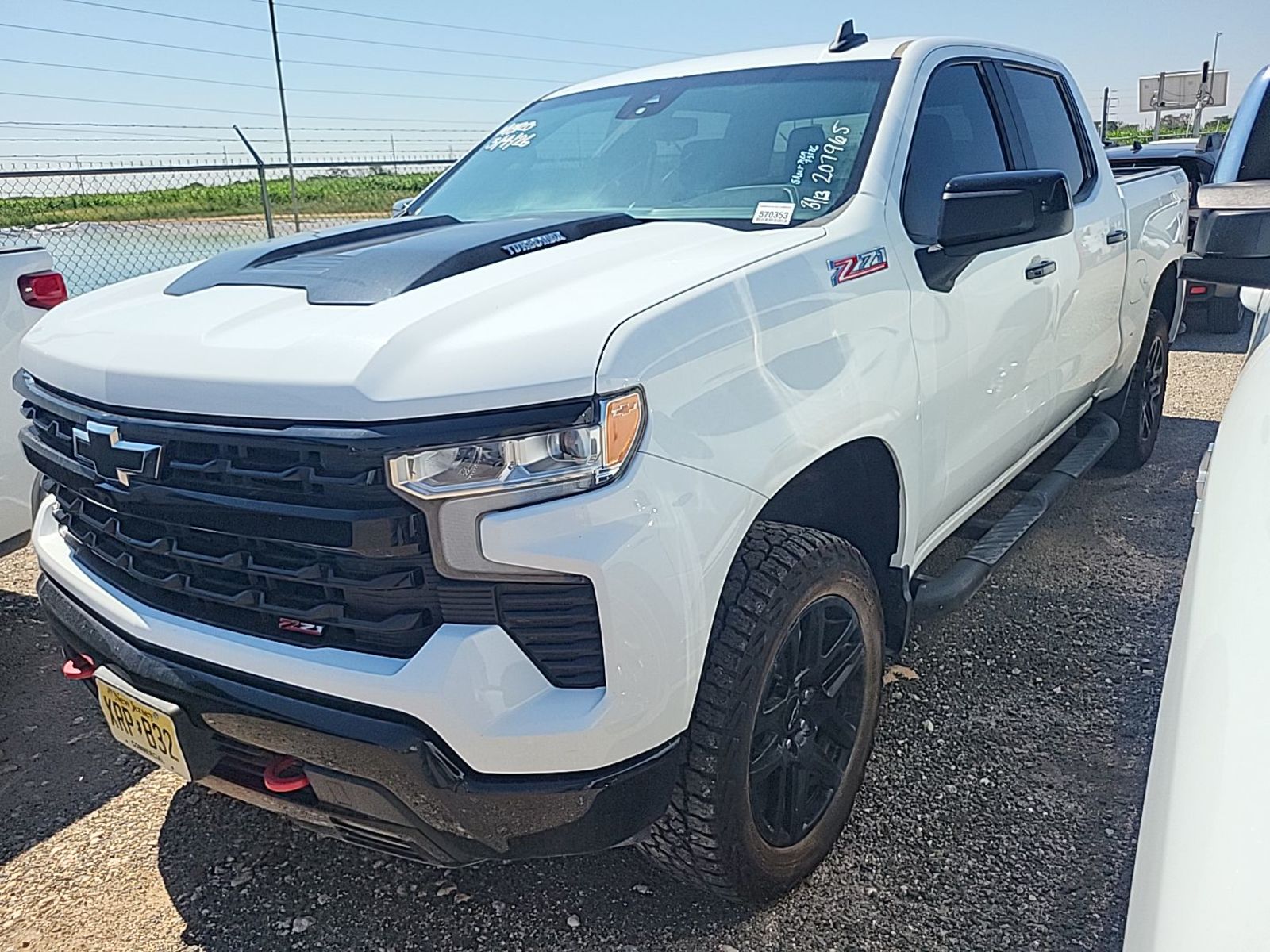 2025 Chevrolet Silverado 1500   AWD