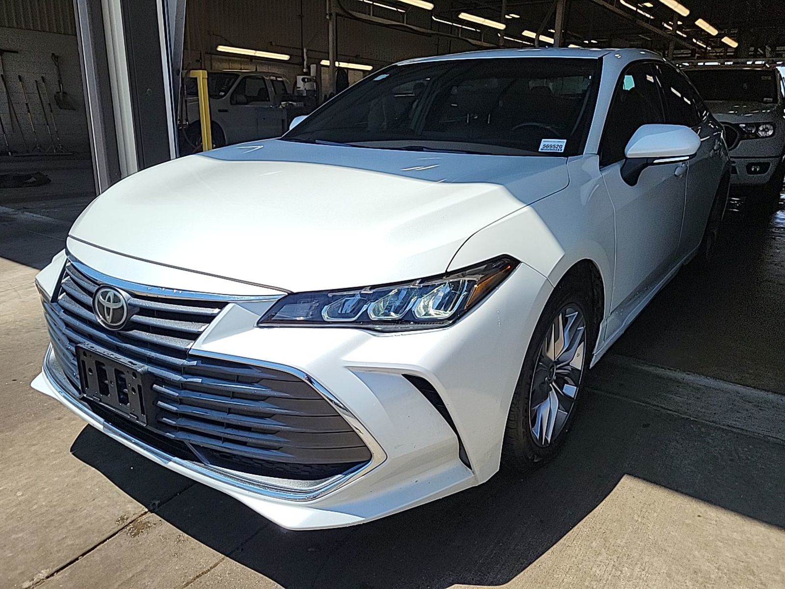 2022 Toyota Avalon  XLE FWD