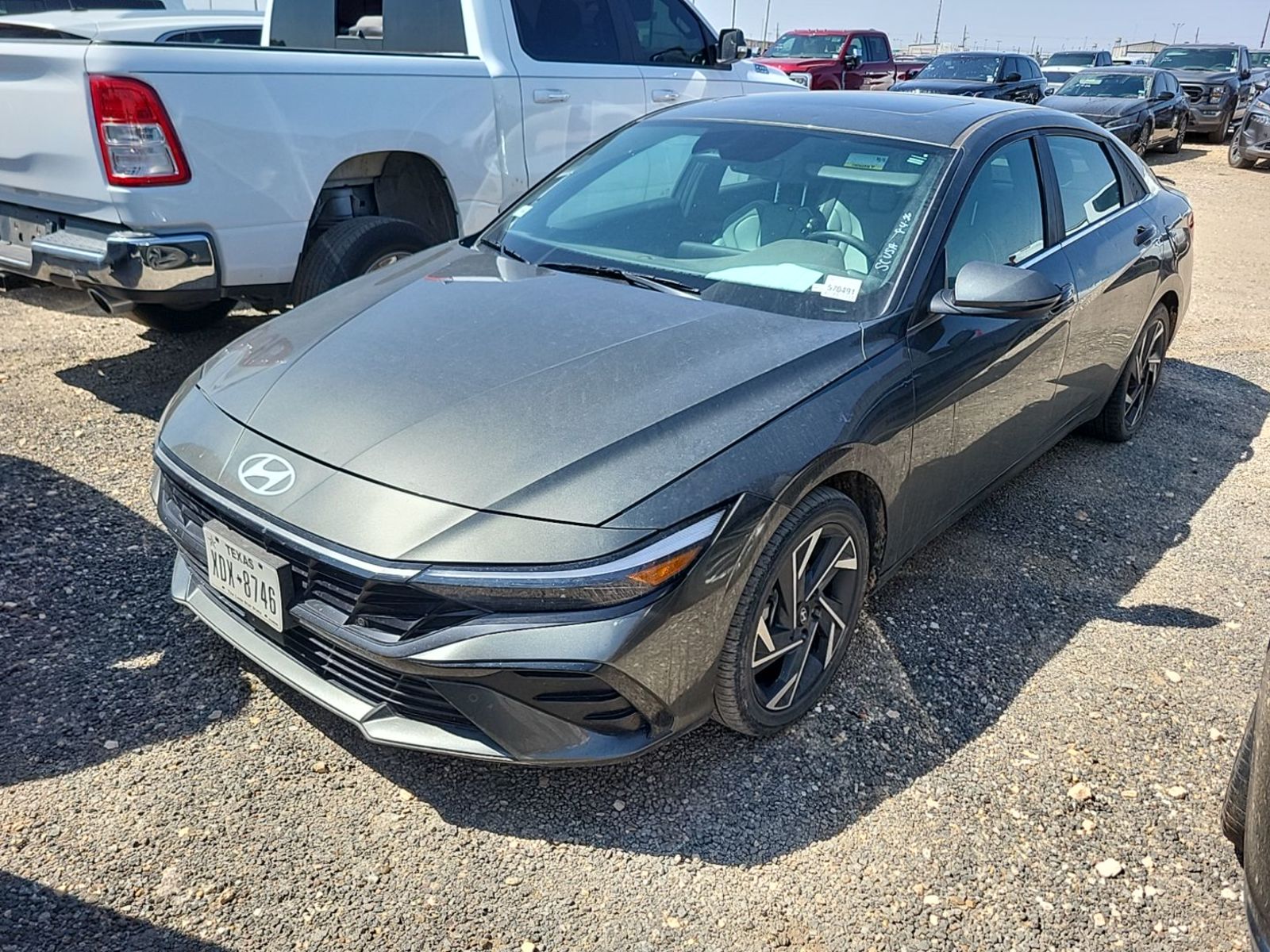 2024 Hyundai Elantra   FWD