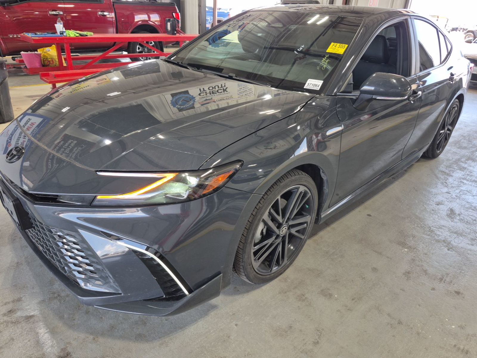 2025 Toyota Camry   FWD