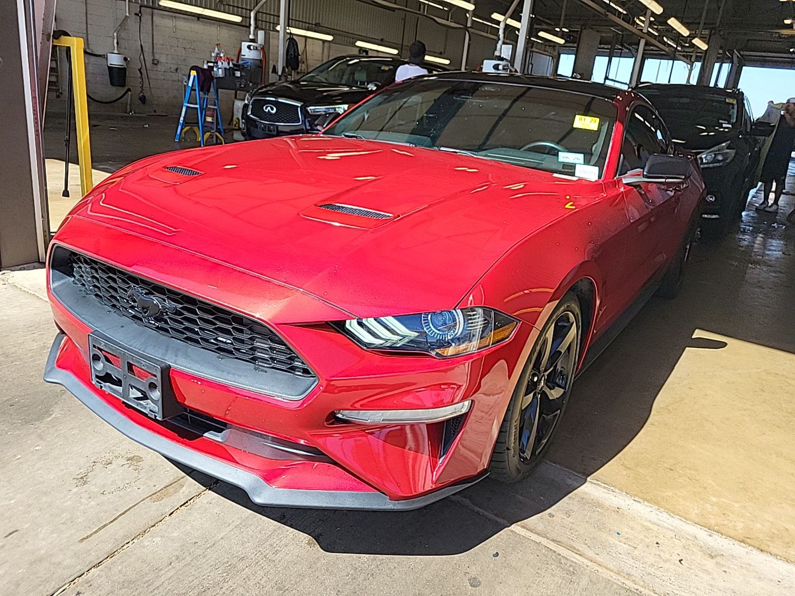 2021 Ford Mustang   RWD