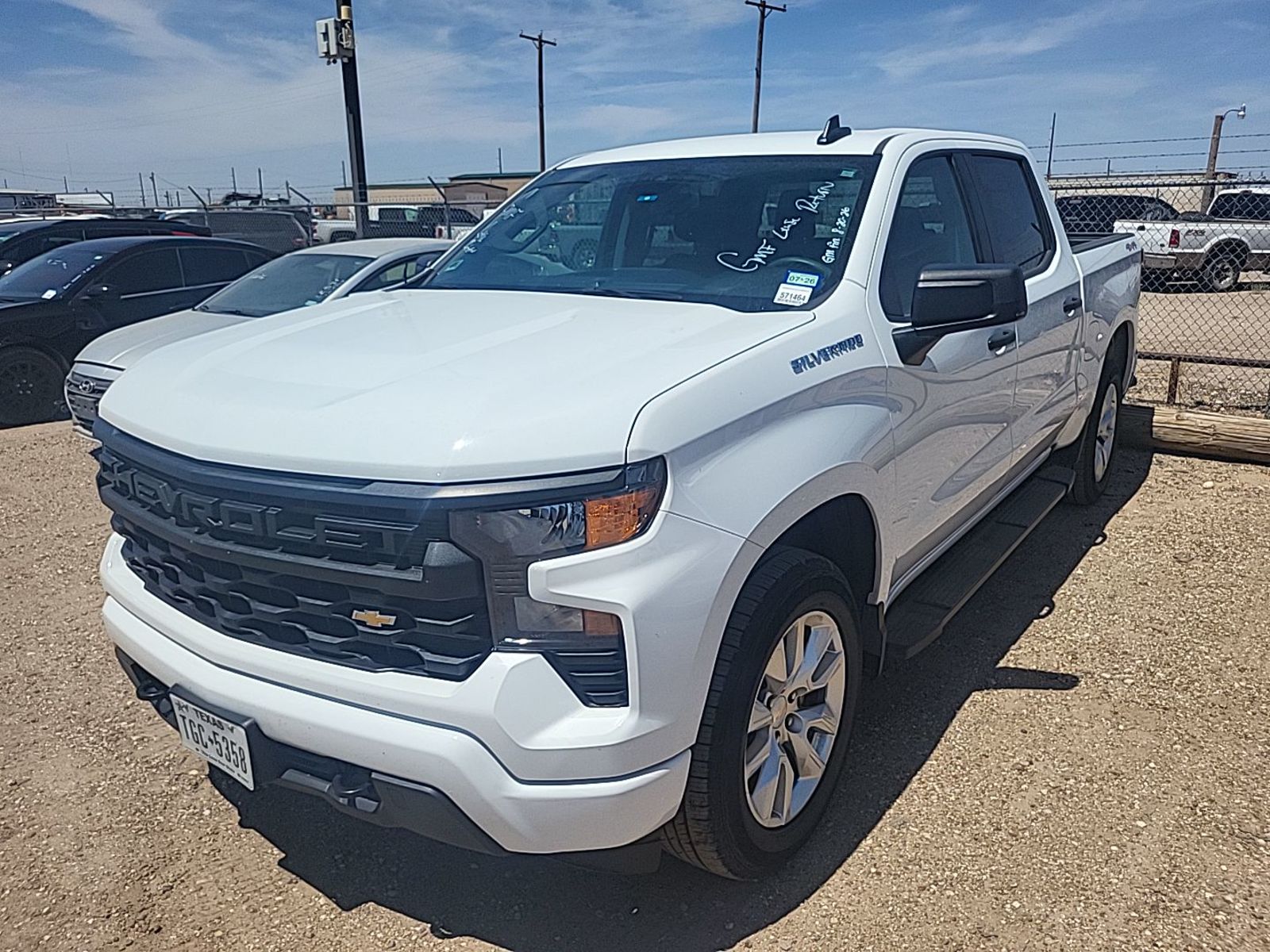 2023 Chevrolet Silverado 1500  Custom AWD