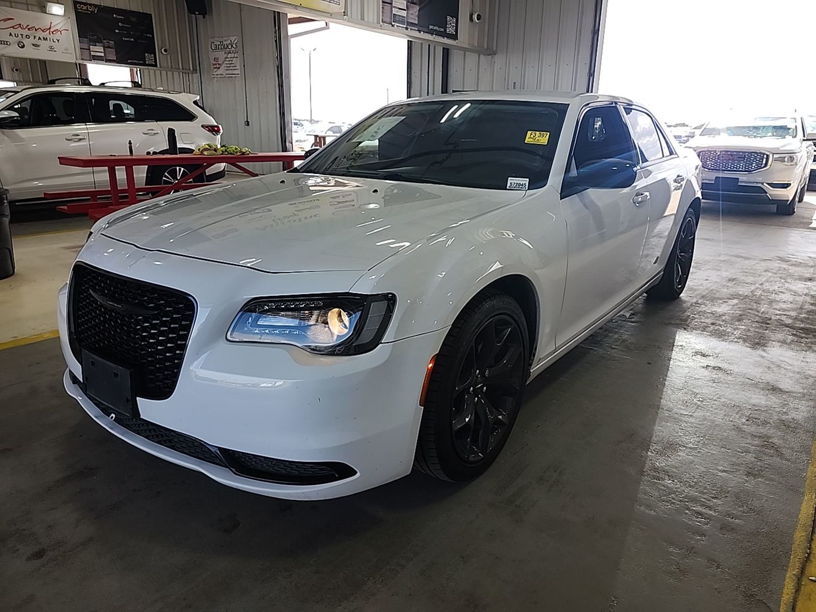 2023 Chrysler 300  Touring RWD