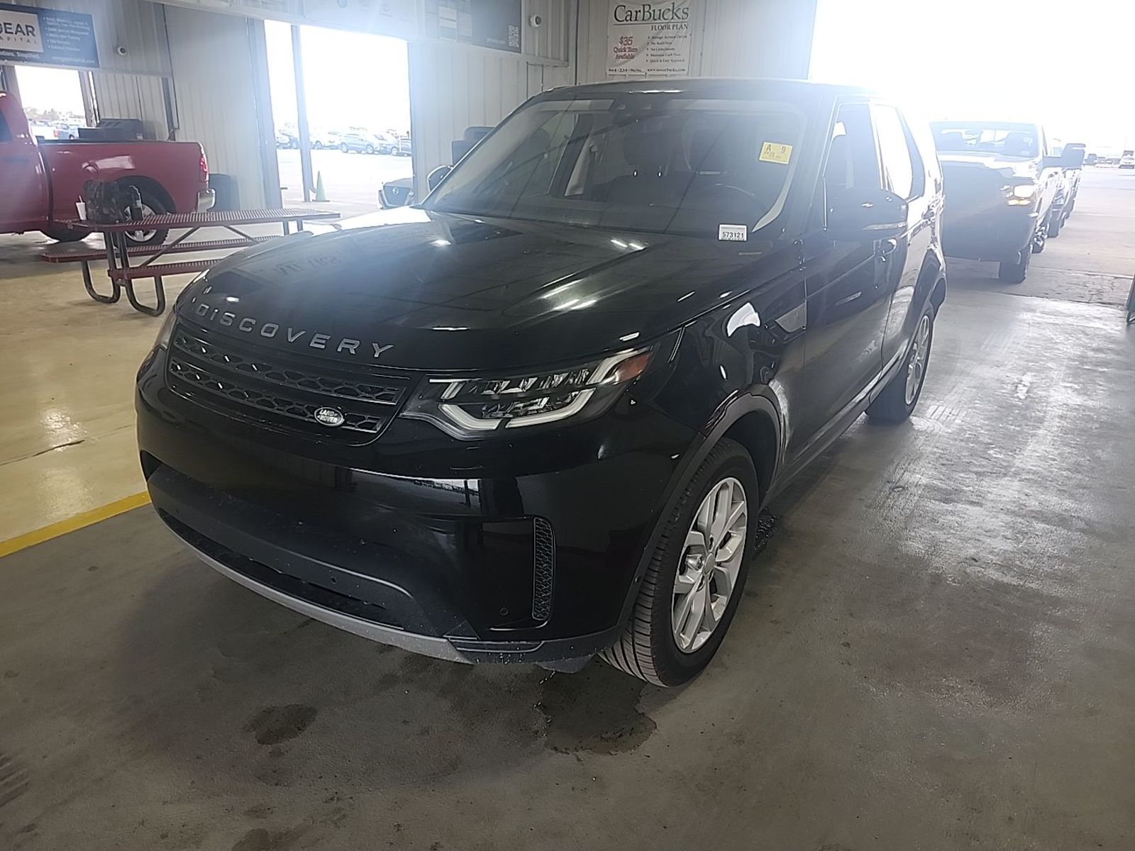 2019 Land Rover Discovery  SE AWD