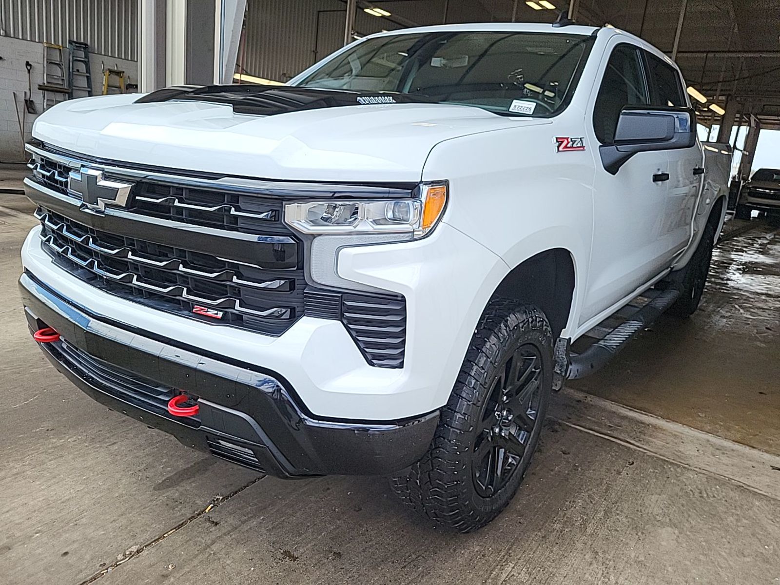 2025 Chevrolet Silverado 1500   AWD