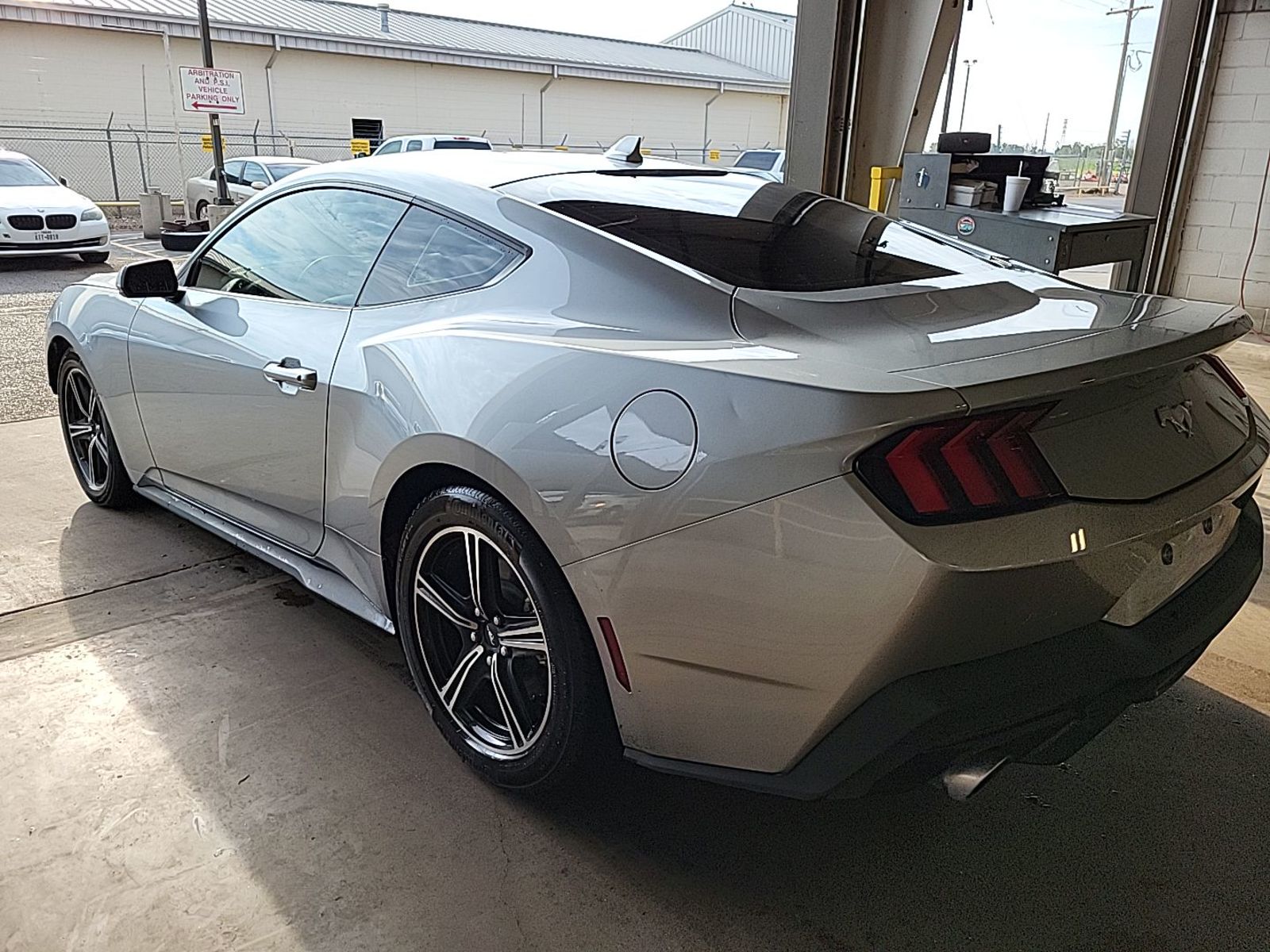2025 Ford Mustang   RWD
