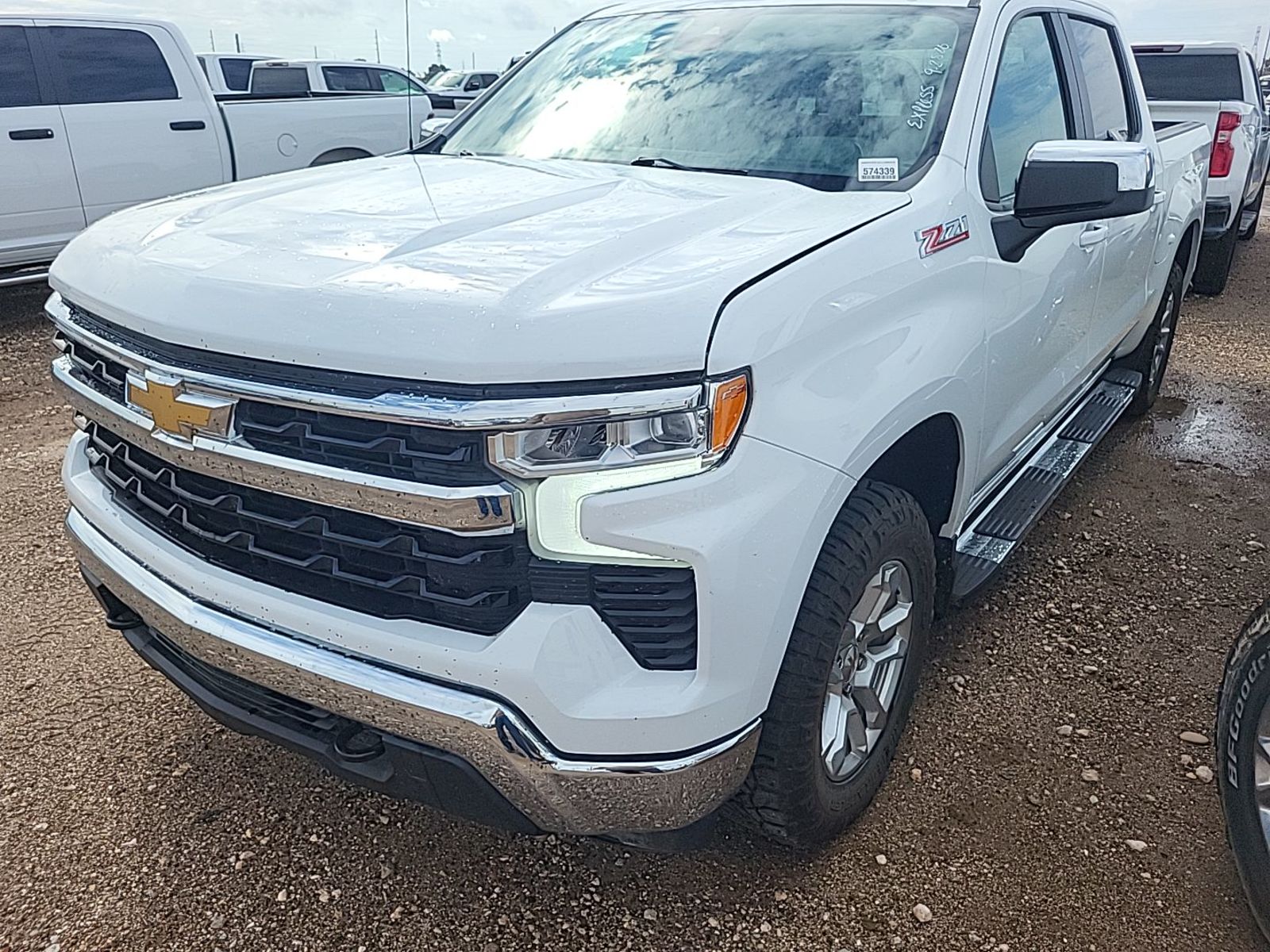 2025 Chevrolet Silverado 1500  LT AWD
