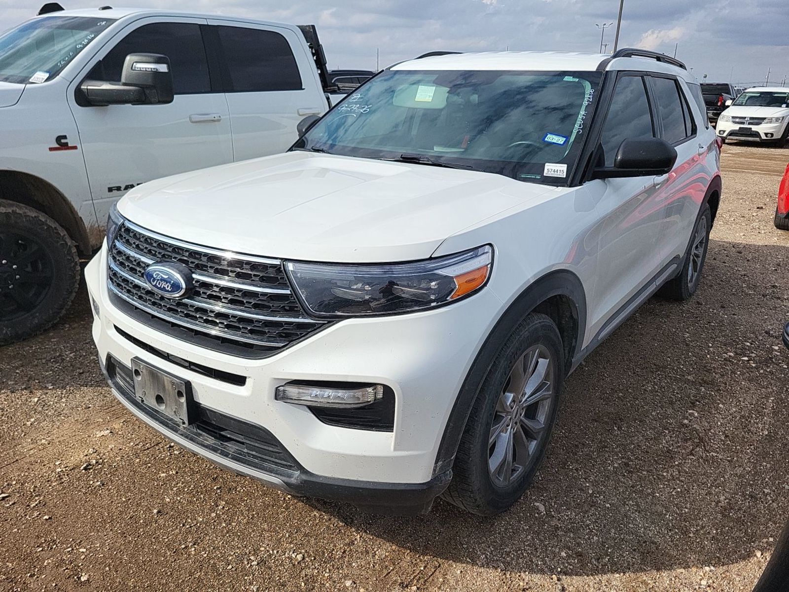 2022 Ford Explorer  XLT RWD