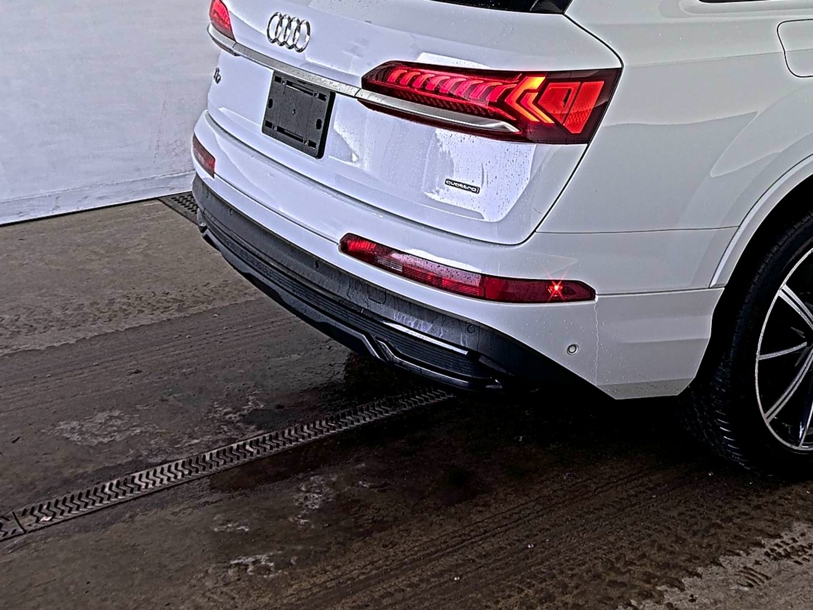 2020 Audi Q7  Premium Plus AWD