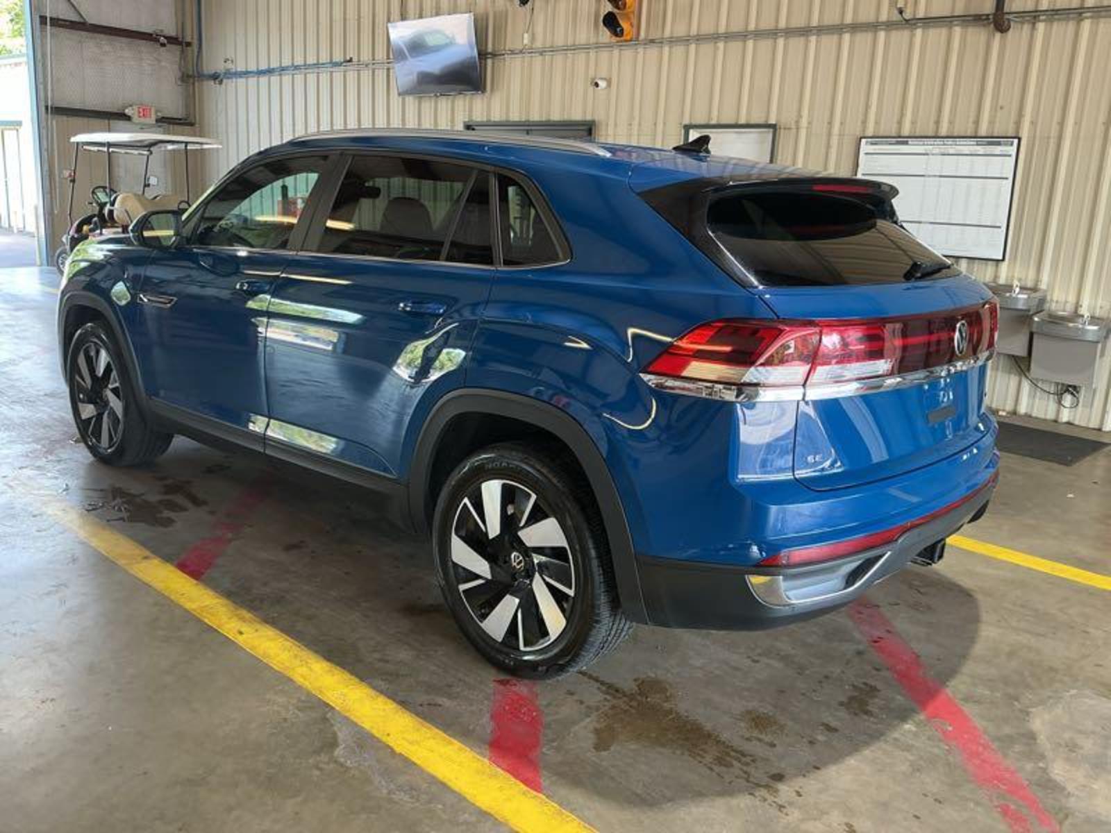 2026 Volkswagen Atlas Cross Sport   AWD