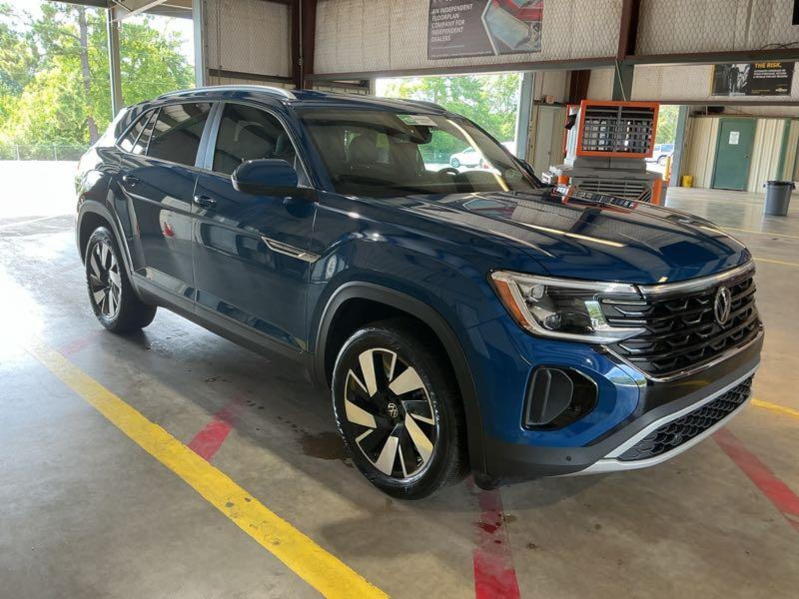 2026 Volkswagen Atlas Cross Sport   AWD
