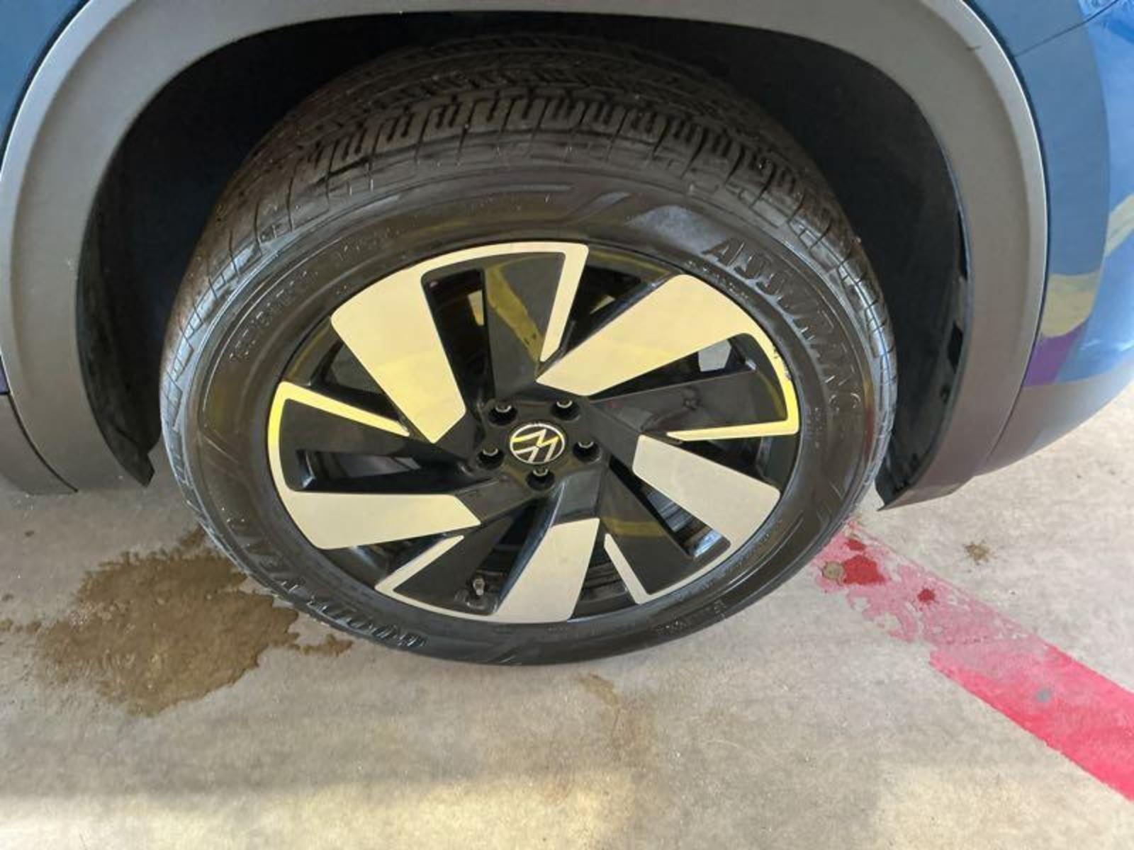 2026 Volkswagen Atlas Cross Sport   AWD
