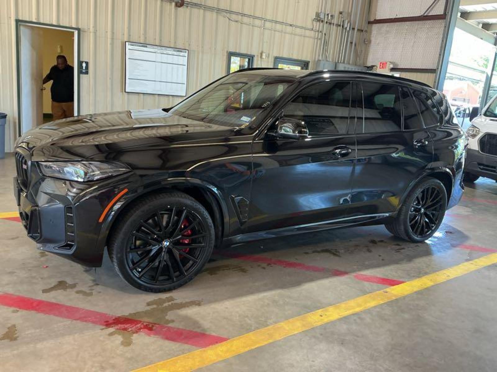 2024 BMW X5   AWD