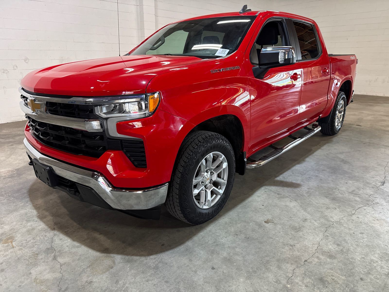 2023 Chevrolet Silverado 1500  LT AWD