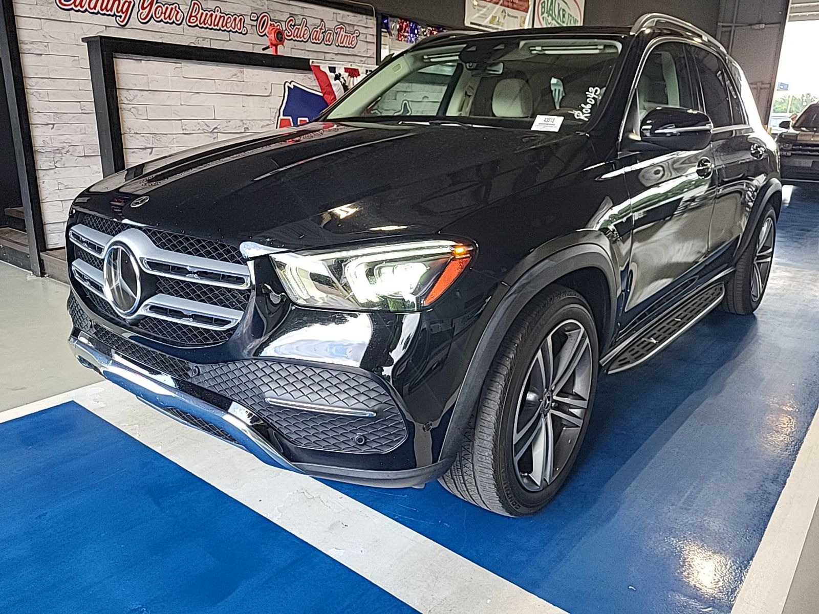 2021 Mercedes-Benz GLE   RWD