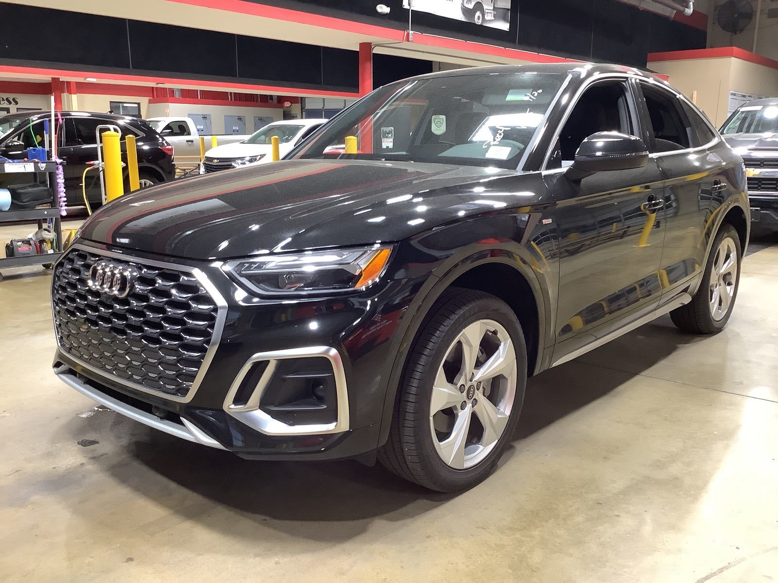 2025 Audi Q5   AWD