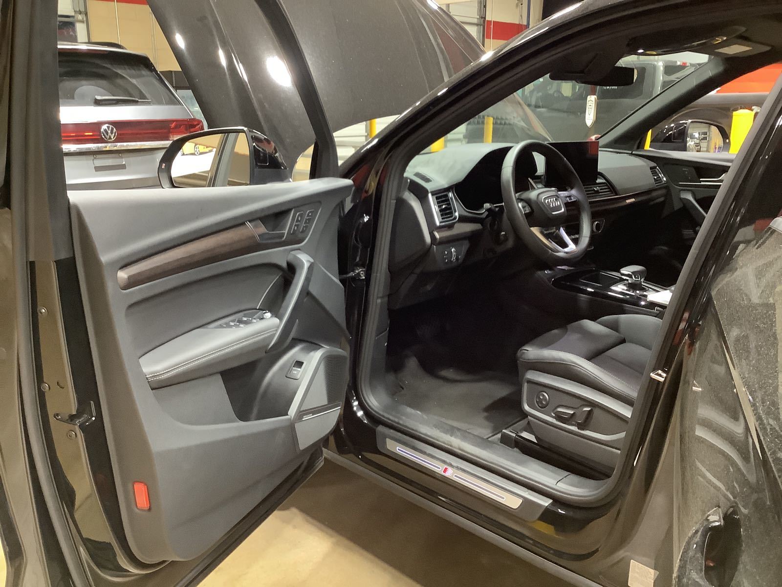 2025 Audi Q5   AWD