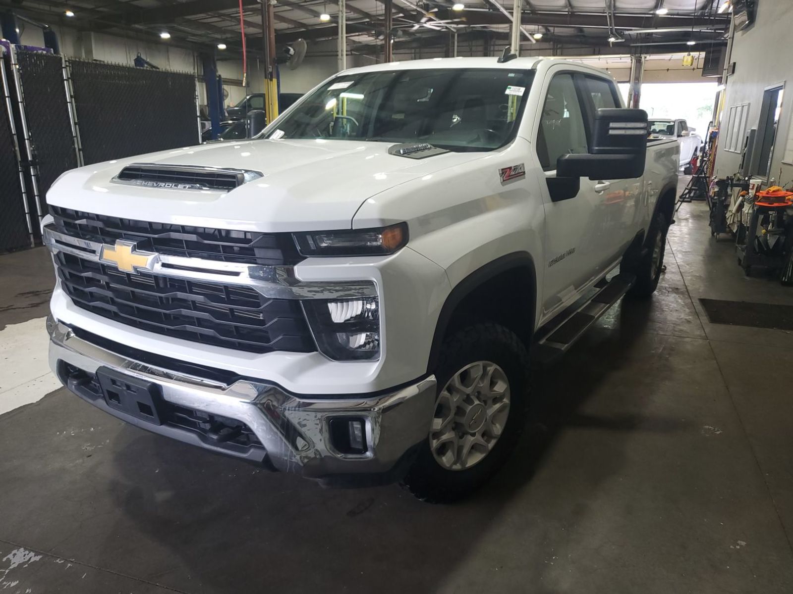 2024 Chevrolet Silverado 2500   AWD
