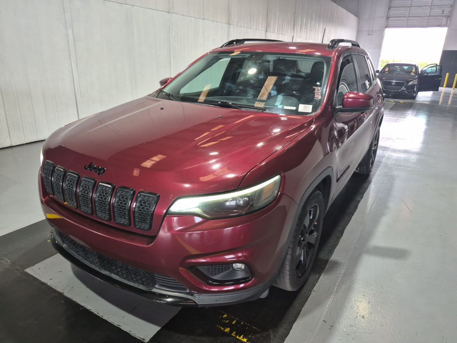 2019 Jeep Cherokee   FWD