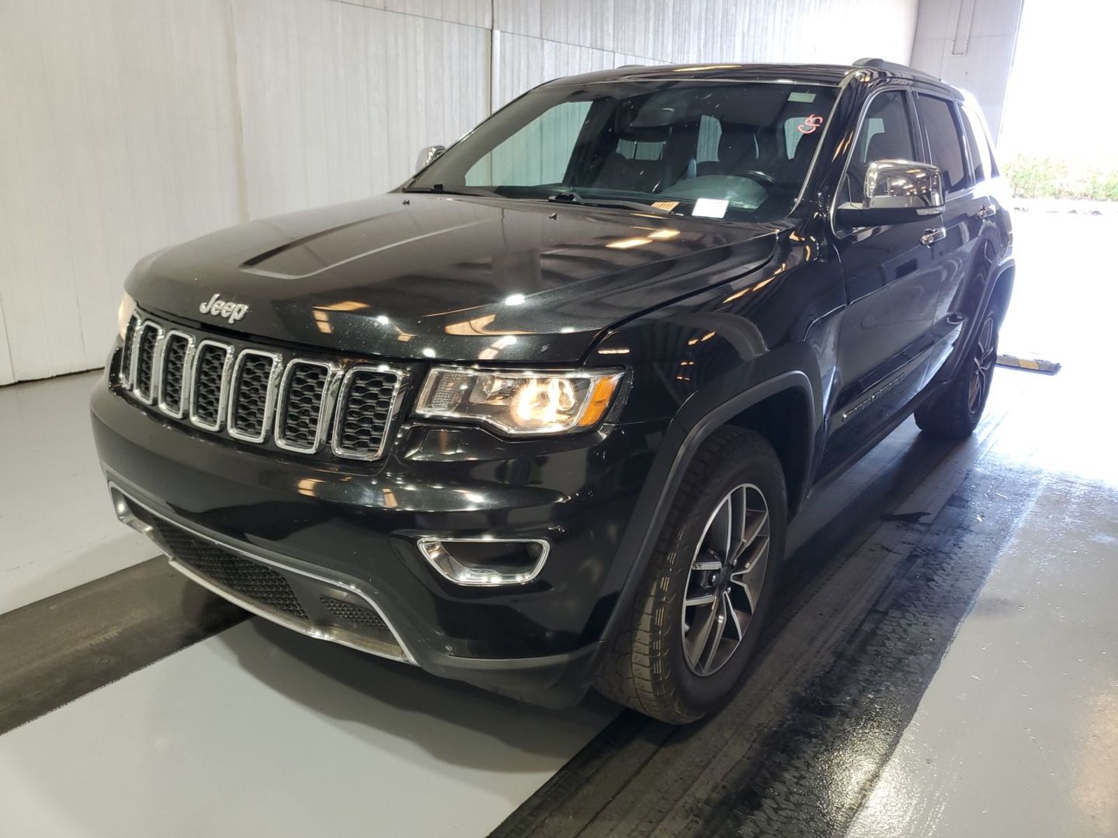 2020 Jeep Grand Cherokee  Limited RWD
