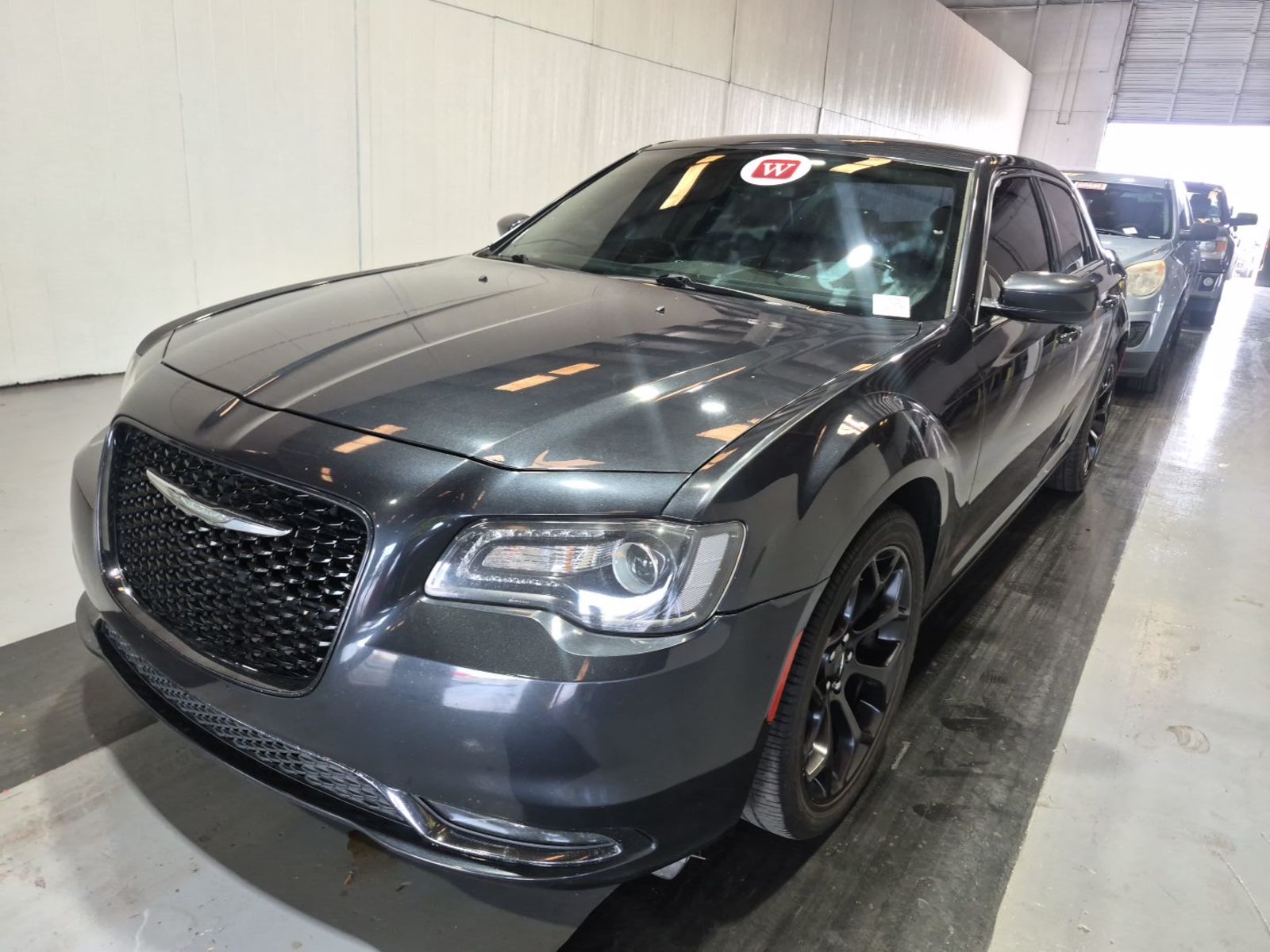2019 Chrysler 300   RWD