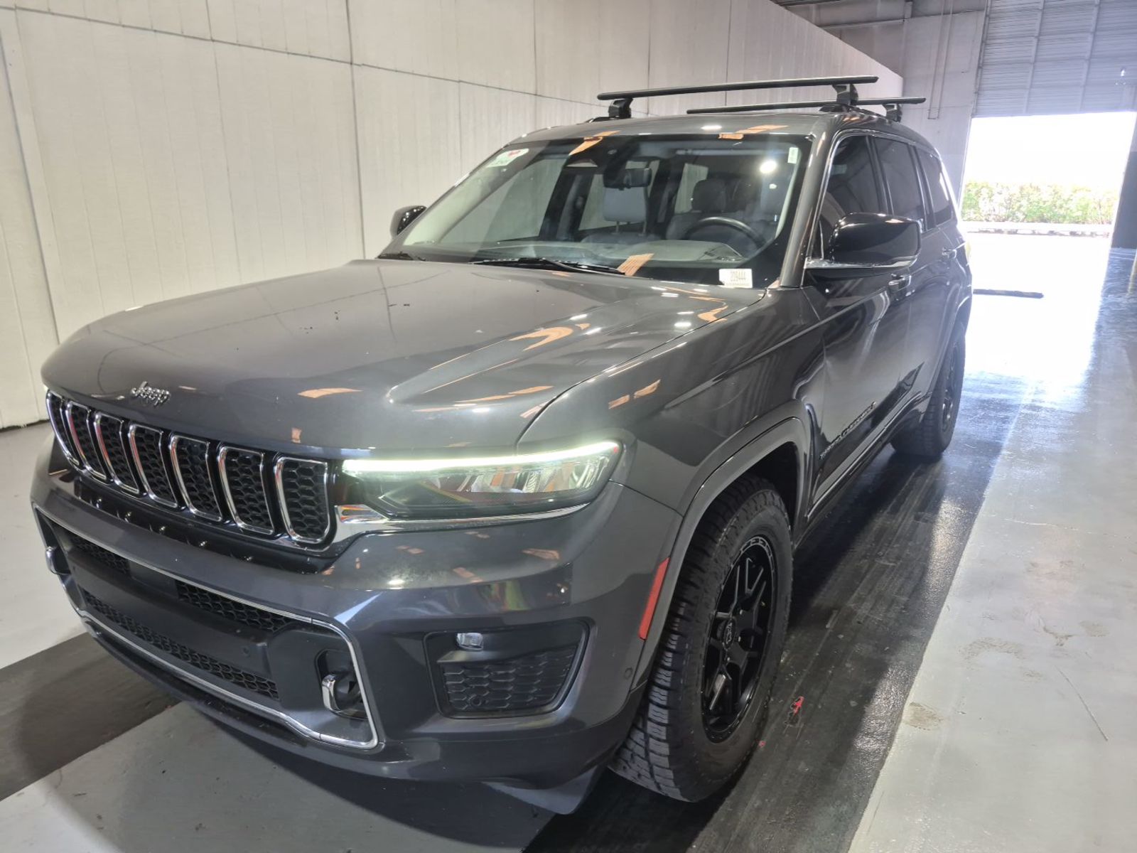 2022 Jeep Grand Cherokee  Overland AWD