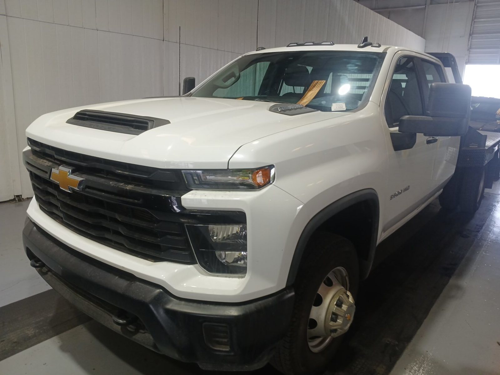 2025 Chevrolet Silverado 3500   AWD