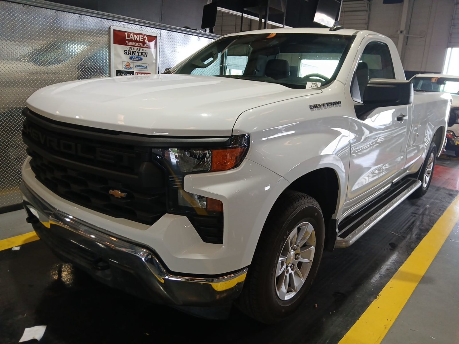 2025 Chevrolet Silverado 1500   RWD