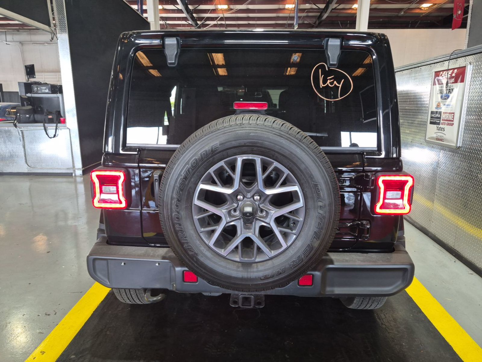 2024 Jeep Wrangler  Sahara AWD