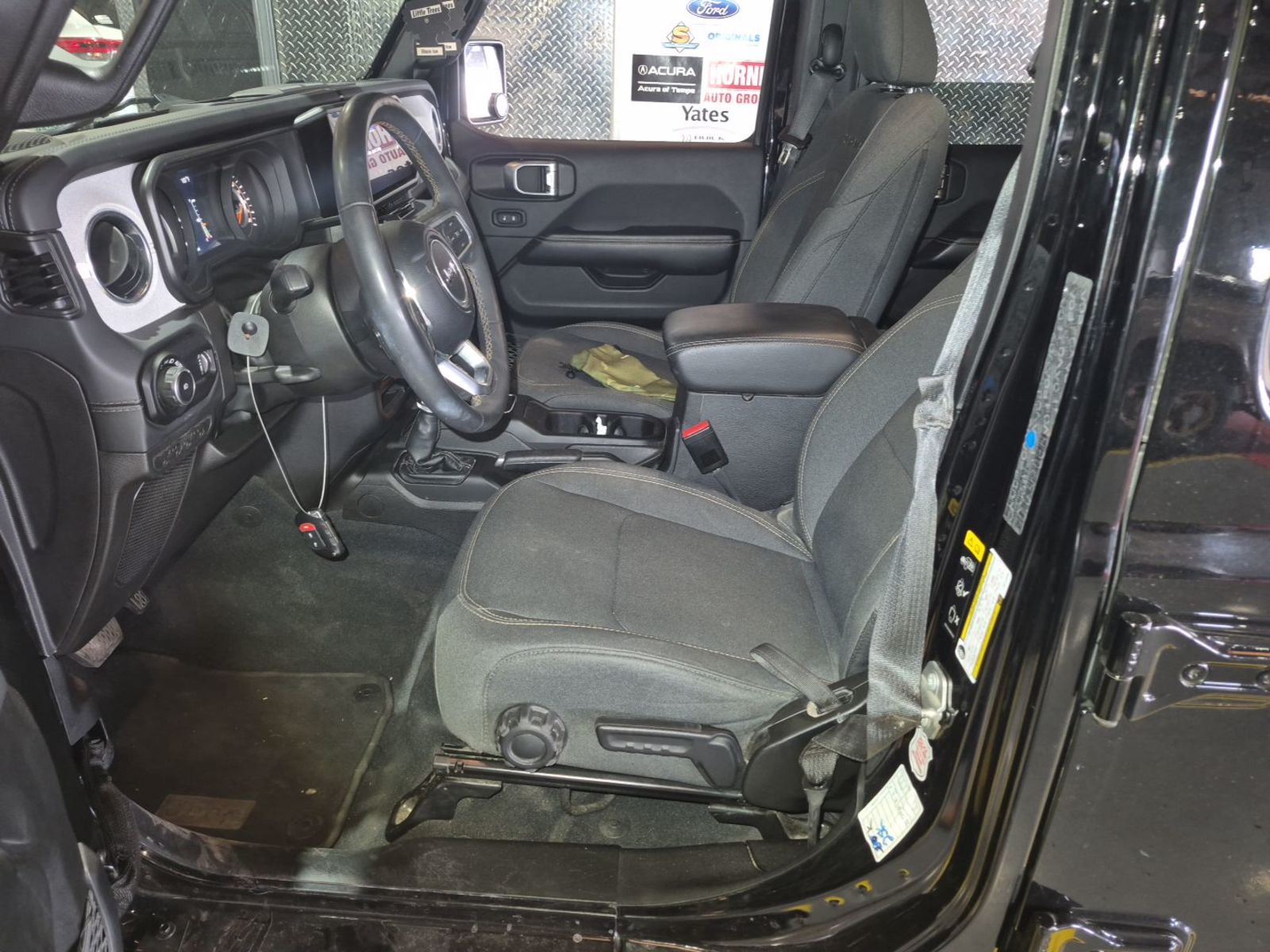 2024 Jeep Wrangler  Sahara AWD
